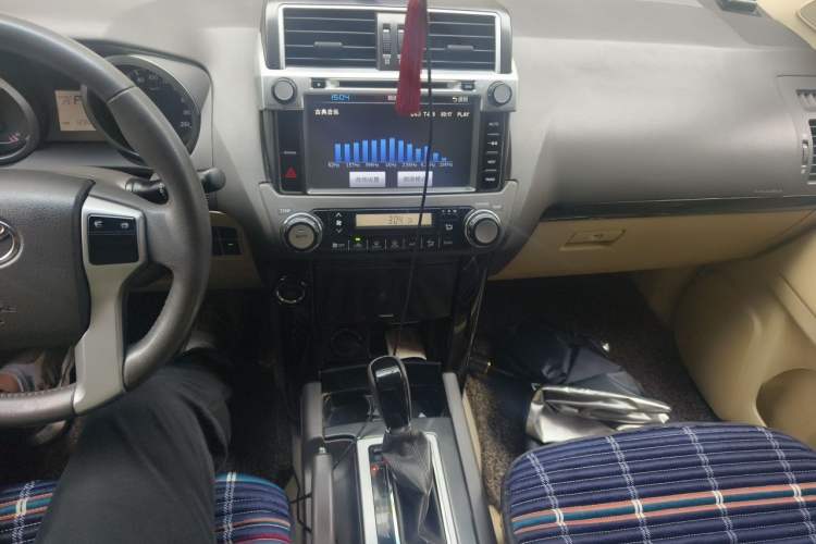 Used Toyota Prado 2014 2.7L Automatic Standard Edition Audio And AC Panel