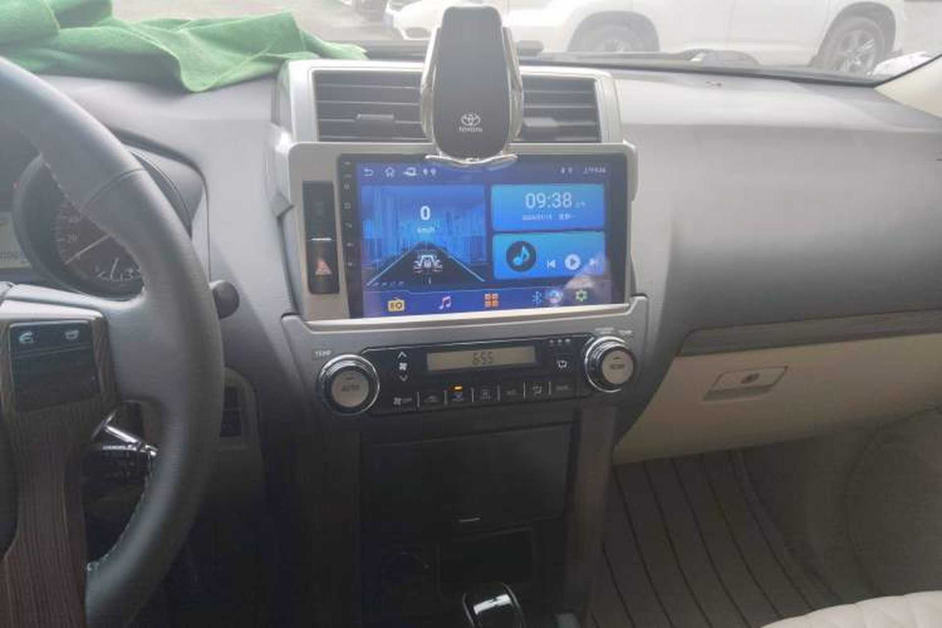 Used Toyota Prado 2014 2700 TX 7-Seater Middle East Version Audio And AC Panel