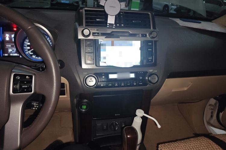 Used Toyota Prado 2014 4.0L Automatic TX-L NAVI Audio And AC Panel