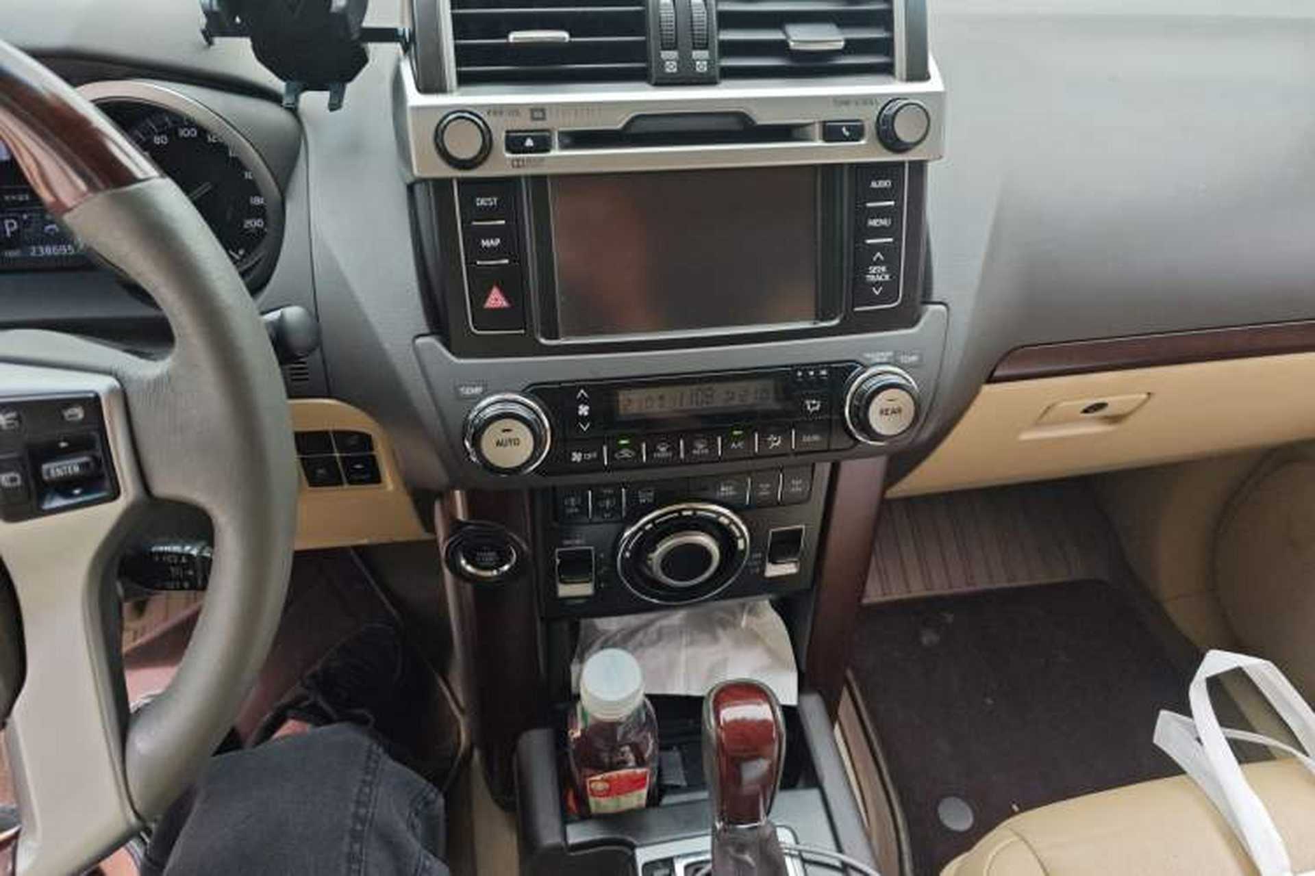 Used Toyota Prado 2014 4.0L Automatic VX NAVI Audio And AC Panel