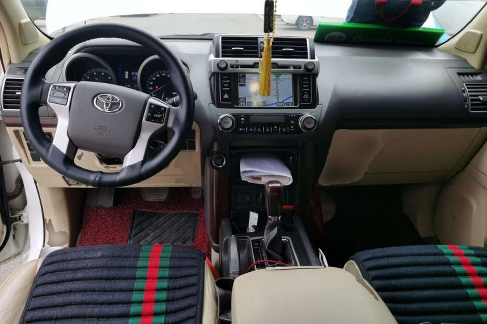 Used Toyota Prado 2014 4.0L Automatic TX-L NAVI Center Console