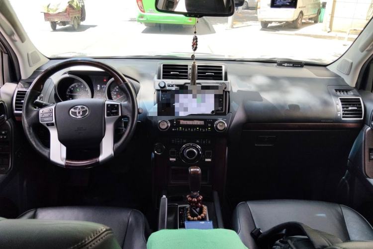 Used Toyota Prado 2014 4.0L Automatic VX NAVI Center Console