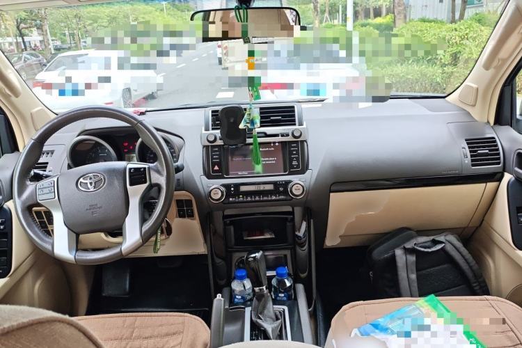 Used Toyota Prado 2014 2.7L Middle East Version Parallel Import Center Console