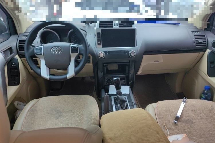 Used Toyota Prado 2014 2.7L Middle East Version Parallel Import Center Console