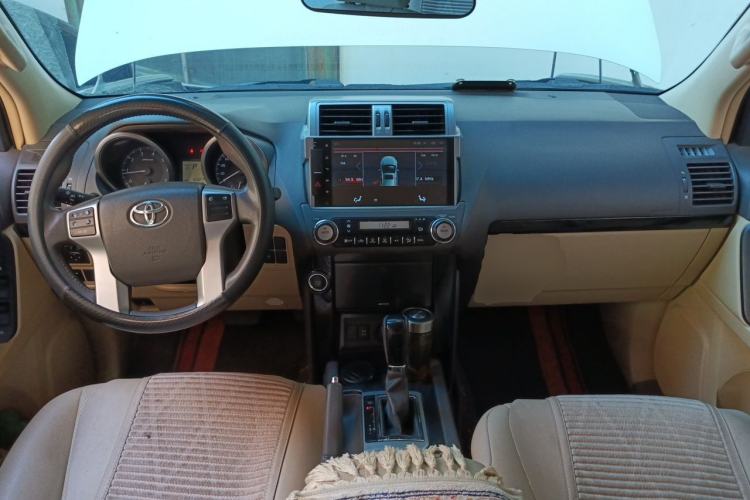 Used Toyota Prado  Center Console