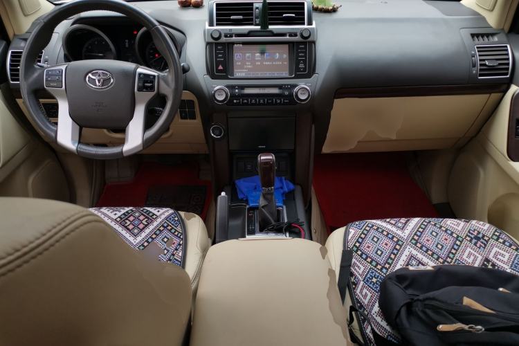 Used Toyota Prado 2014 4.0L Automatic TX-L NAVI Center Console