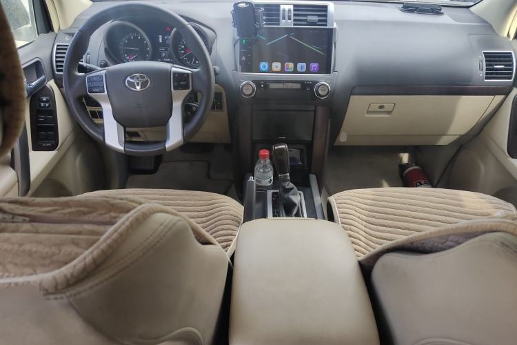 Used Toyota Prado  Center Console