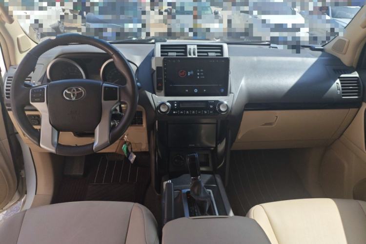 Used Toyota Prado  Center Console