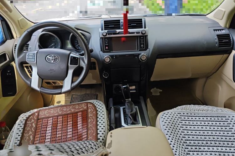 Used Toyota Prado 2014 2.7L Automatic Luxury Edition Center Console