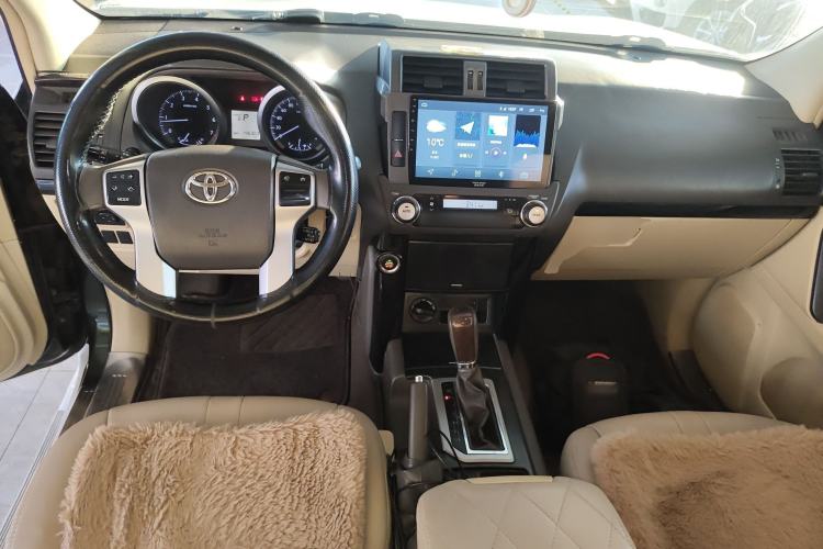 Used Toyota Prado 2014 2.7L Automatic Luxury Edition Center Console
