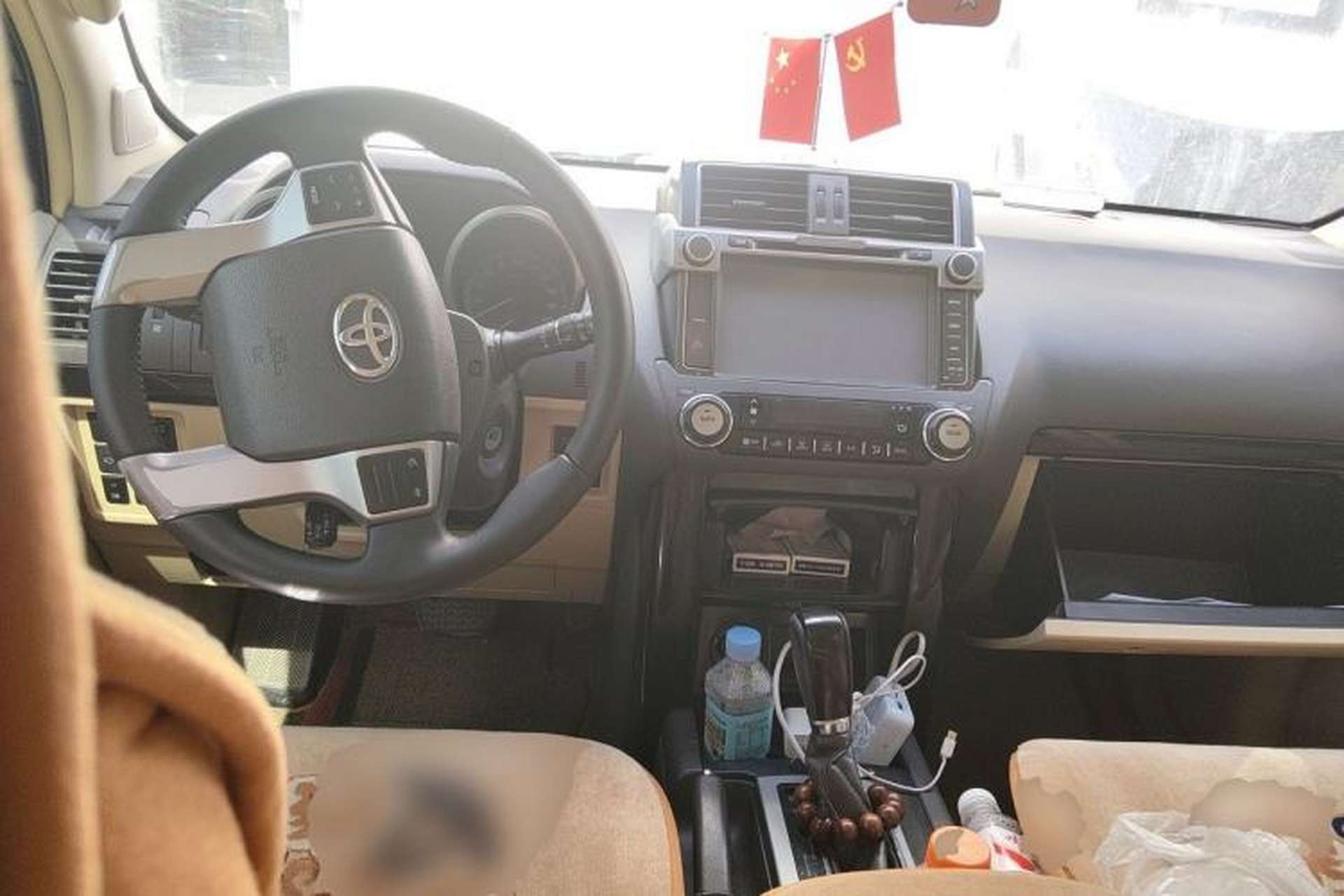 Used Toyota Prado 2014 2700 TX 7-Seater Middle East Version Center Console