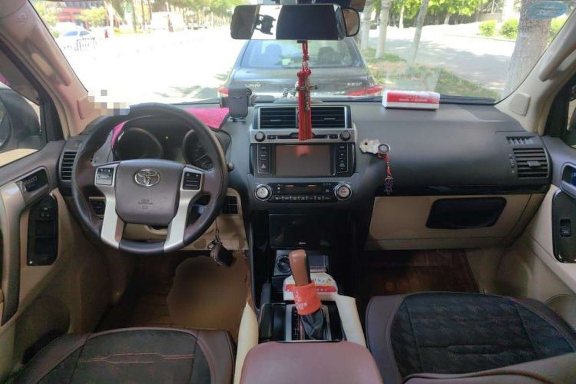 Used Toyota Prado 2014 2700 TX 7-Seater Middle East Version Center Console