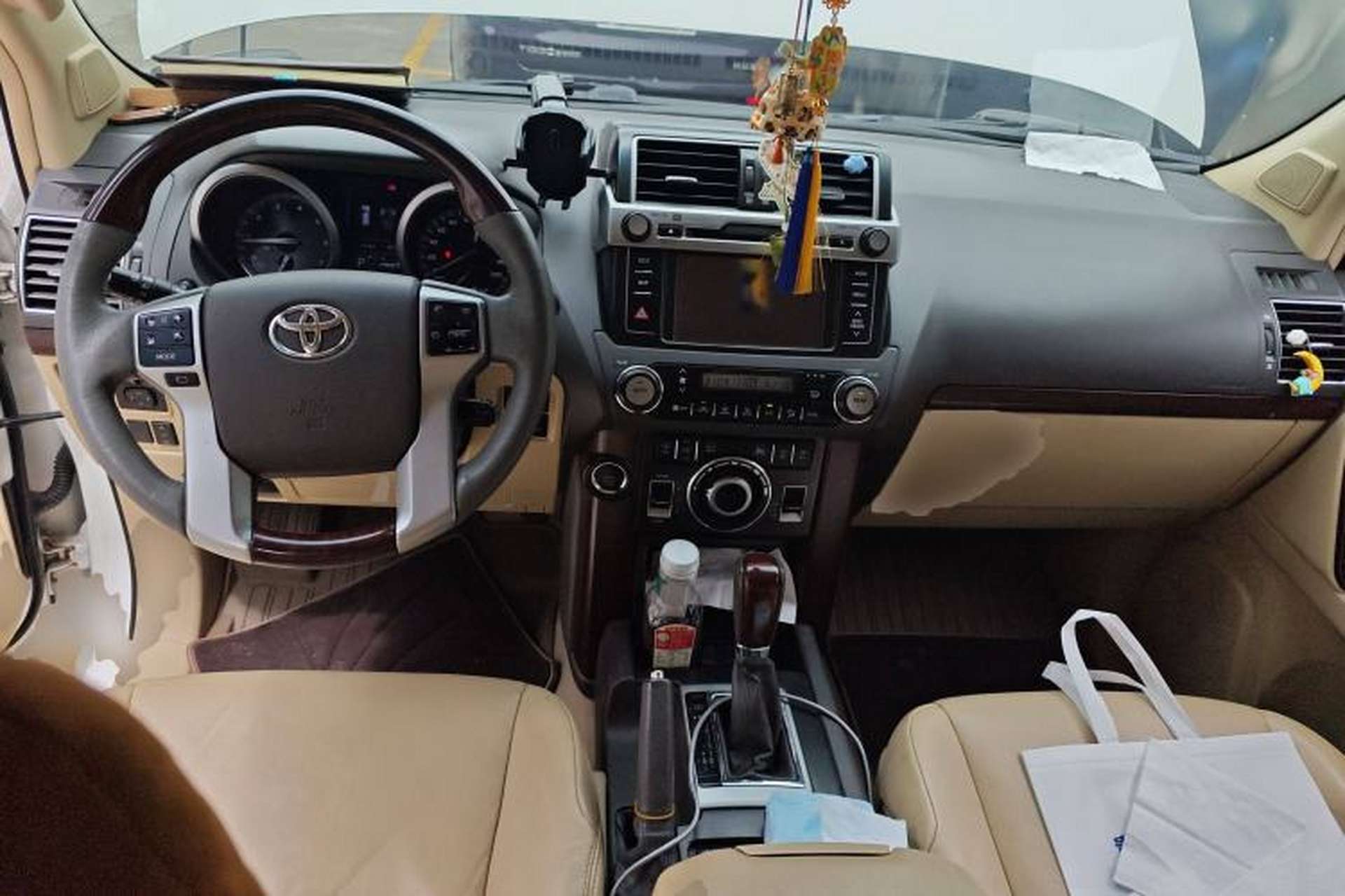 Used Toyota Prado 2014 4.0L Automatic VX NAVI Center Console