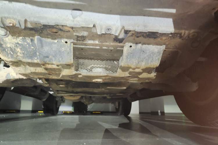 Used Toyota Prado 2014 2.7L Middle East Version Parallel Import Chassis Front