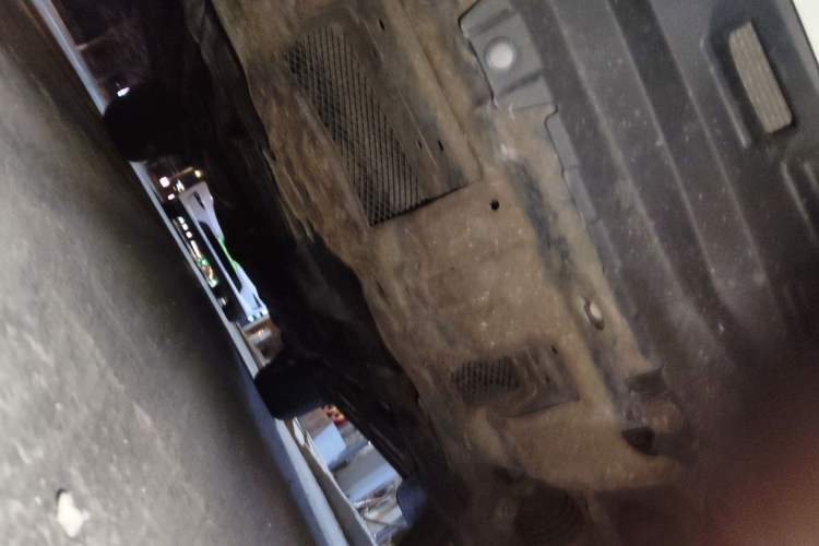 Used Toyota Prado 2014 2.7L Middle East Version Parallel Import Chassis Front