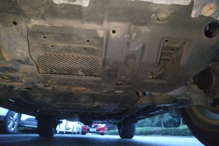 Used Toyota Prado 2014 2700 TX 7-Seater Middle East Version Chassis Front