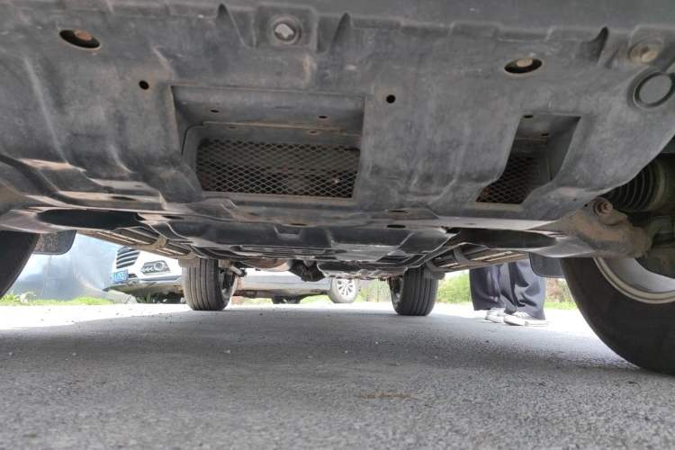 Used Toyota Prado 2014 2700 TX 7-Seater Middle East Version Chassis Front