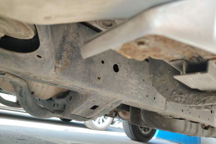 Used Toyota Prado 2014 4.0L Automatic TX-L Chassis Front Left