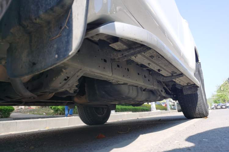 Used Toyota Prado 2014 4.0L Automatic TX-L NAVI Chassis Front Left