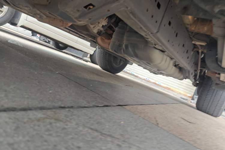 Used Toyota Prado 2014 4.0L Automatic TX-L Chassis Front Left