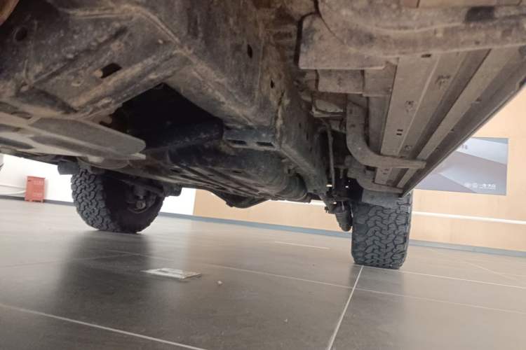 Used Toyota Prado 2014 4.0L Automatic TX-L NAVI Chassis Front Left