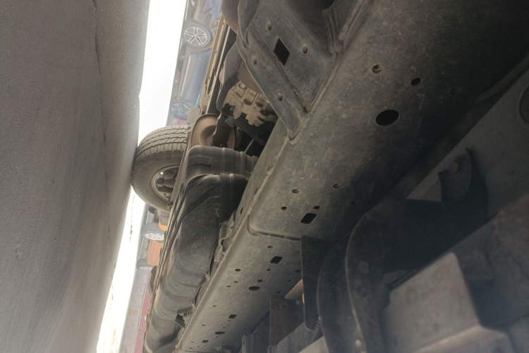 Used Toyota Prado 2014 4.0L Automatic TX-L NAVI Chassis Front Left