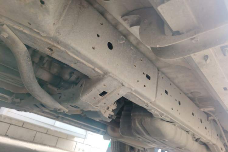 Used Toyota Prado 2014 2.7L Automatic Standard Edition Chassis Front Left
