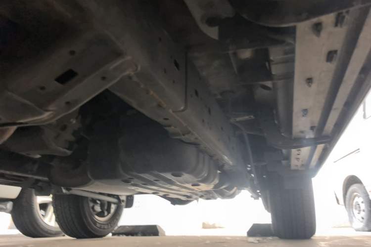 Used Toyota Prado 2014 4.0L Automatic TX-L Chassis Front Left