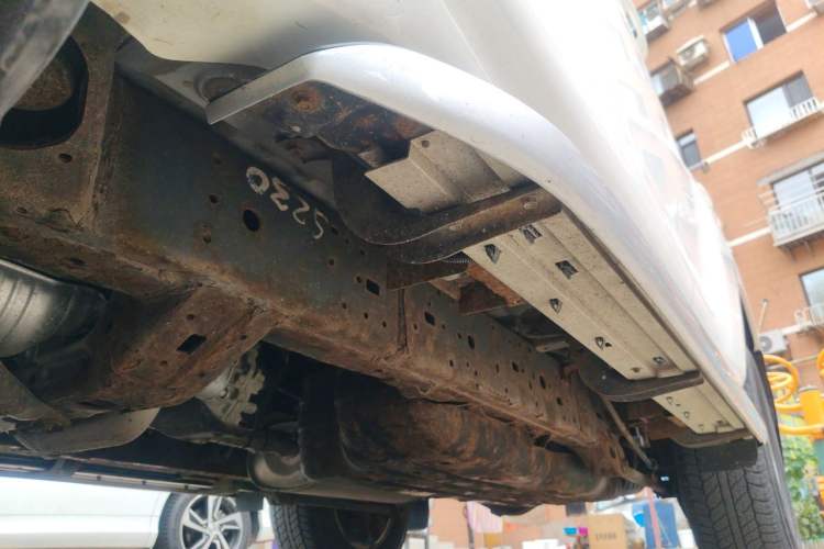 Used Toyota Prado 2014 4.0L Automatic TX-L NAVI Chassis Front Left