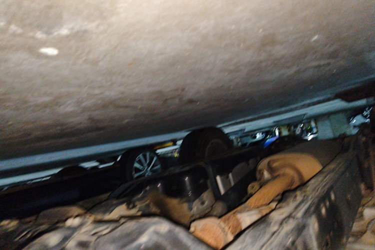 Used Toyota Prado 2014 4.0L Automatic TX-L Chassis Front Right