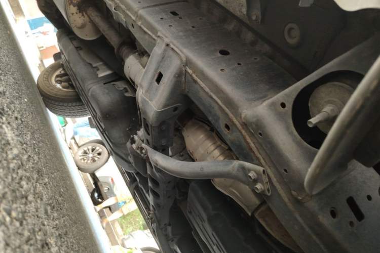 Used Toyota Prado 2014 2.7L Automatic Standard Edition Chassis Front Right