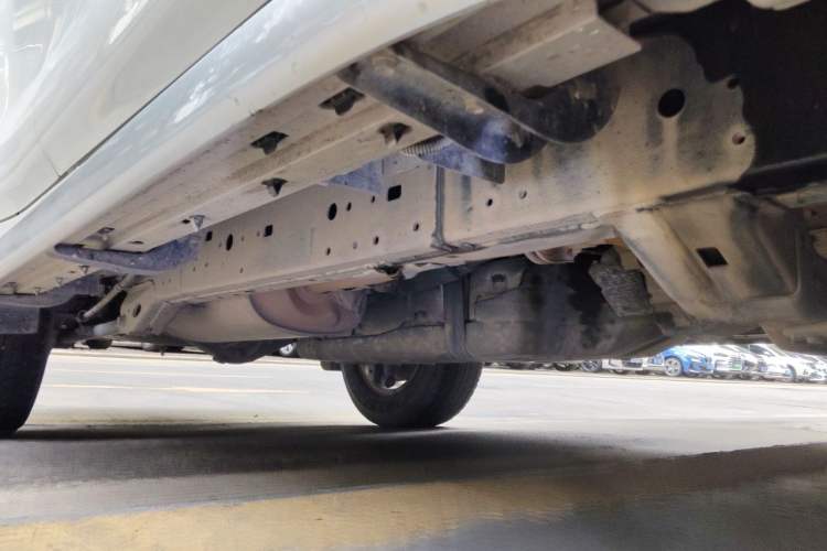 Used Toyota Prado 2014 4.0L Automatic TX-L Chassis Front Right