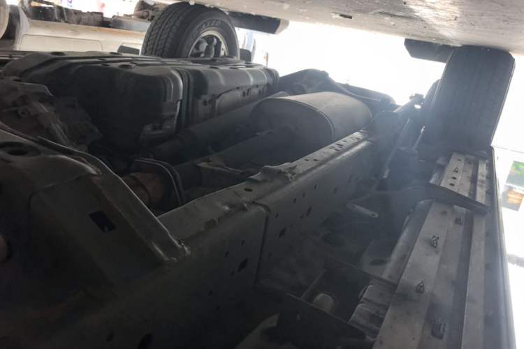 Used Toyota Prado 2014 4.0L Automatic TX-L Chassis Front Right