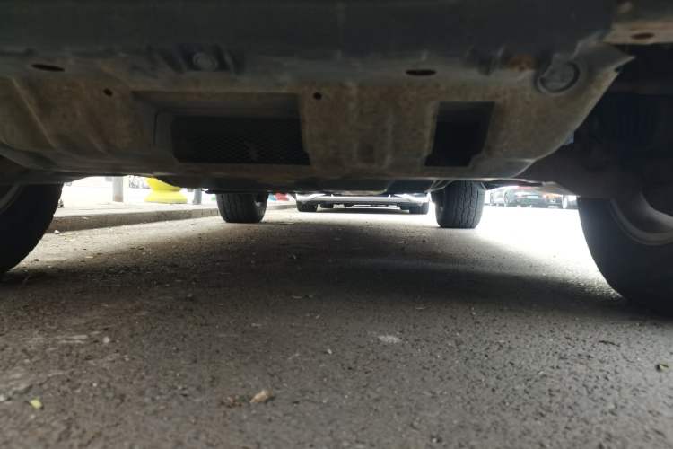Used Toyota Prado 2014 2.7L Middle East Version Parallel Import Chassis Front