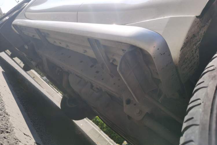 Used Toyota Prado 2014 4.0L Automatic TX-L NAVI Chassis Rear Left