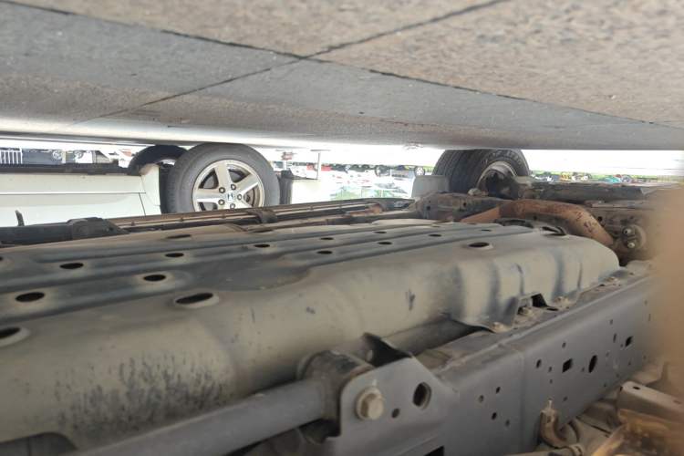 Used Toyota Prado 2014 4.0L Automatic TX-L Chassis Rear Left