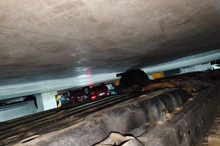Used Toyota Prado 2014 4.0L Automatic TX-L Chassis Rear Left