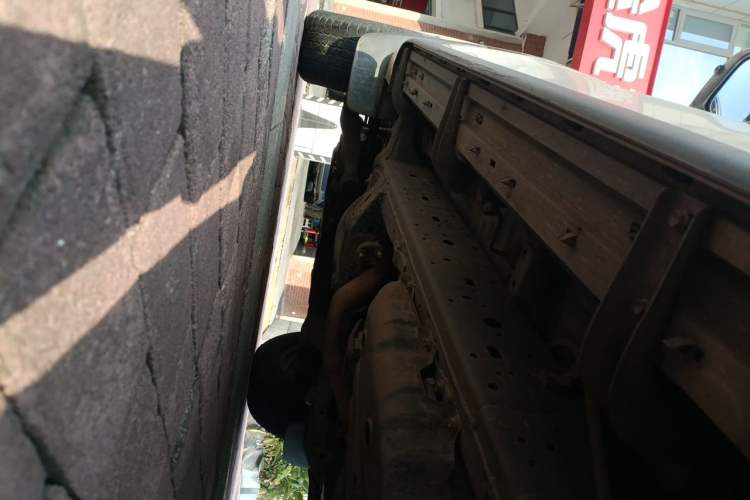 Used Toyota Prado 2014 4.0L 7-Seater Gasoline Middle East Version Chassis Rear Left