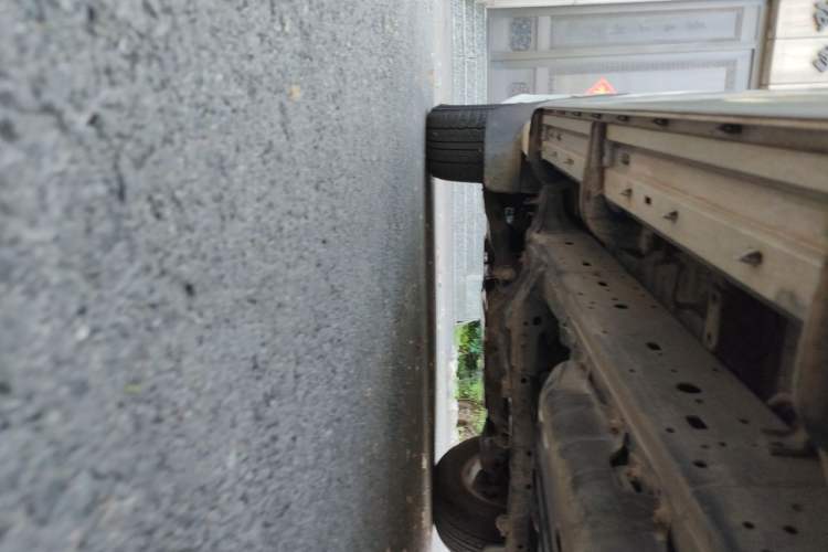 Used Toyota Prado 2014 2.7L Automatic Standard Edition Chassis Rear Left