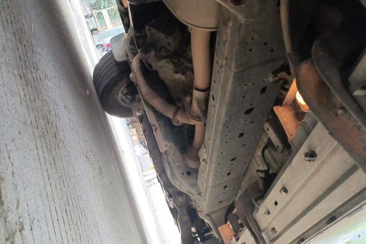 Used Toyota Prado 2014 4.0L Automatic TX-L Chassis Rear Right