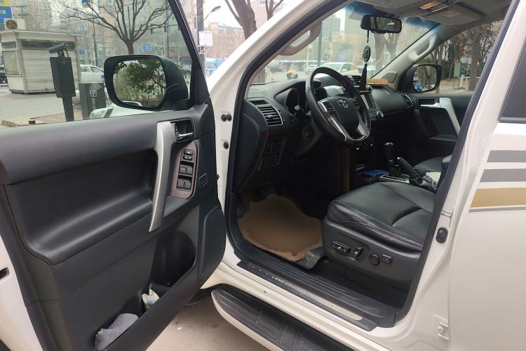 Used Toyota Prado 2014 4.0L Automatic VX NAVI Driver Seat