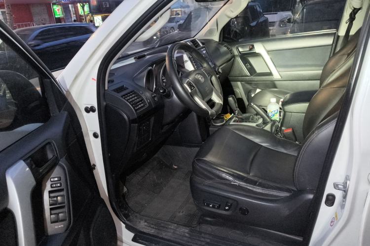 Used Toyota Prado 2014 2.7L Automatic Standard Edition Driver Seat