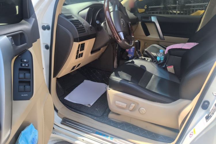 Used Toyota Prado 2014 2.7L Automatic Luxury Edition Driver Seat