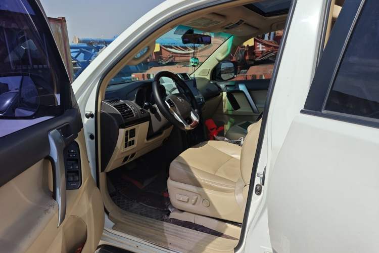 Used Toyota Prado 2014 2.7L Automatic Standard Edition Driver Seat
