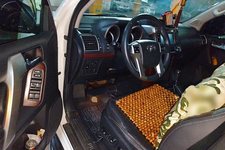 Used Toyota Prado 2014 4.0L Automatic TX-L Driver Seat