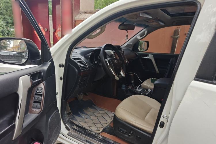Used Toyota Prado 2014 4.0L Automatic TX-L Driver Seat