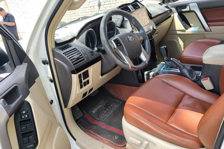 Used Toyota Prado 2014 4.0L Middle East Version Driver Seat