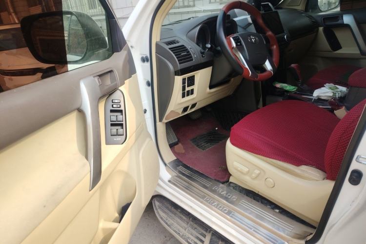 Used Toyota Prado 2014 2.7L Automatic Standard Edition Driver Seat