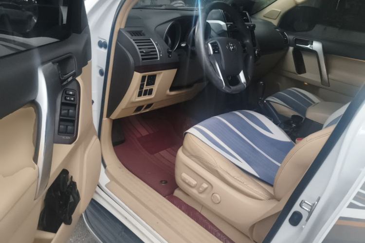 Used Toyota Prado 2014 4.0L Automatic TX-L Driver Seat
