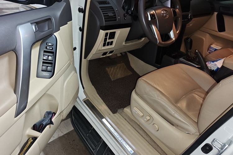 Used Toyota Prado  Driver Seat